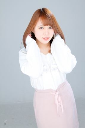 れいな|Bee